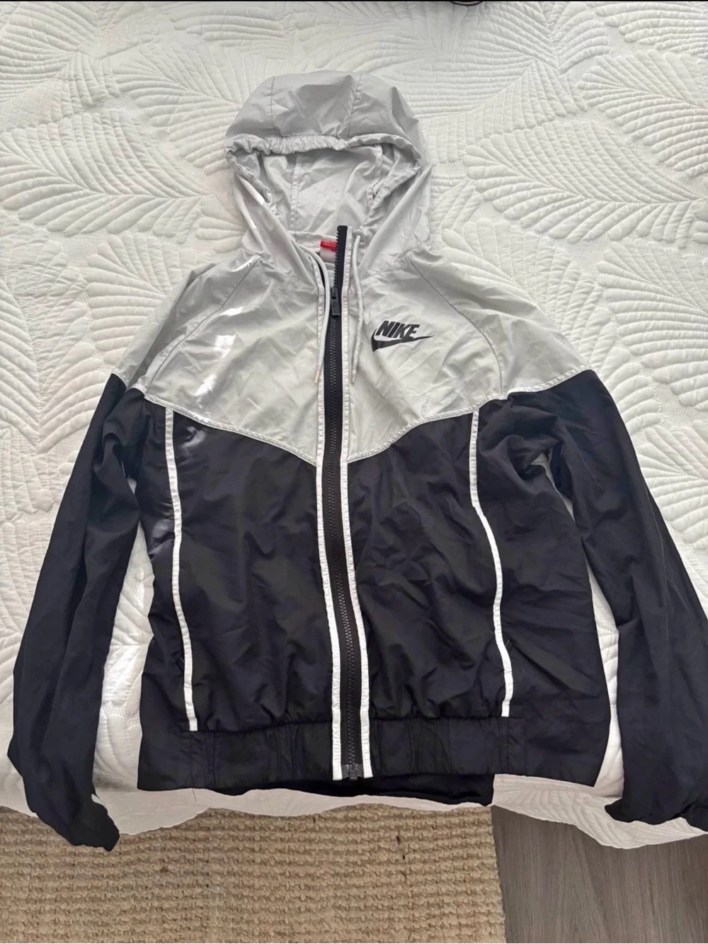 Nike vintage style black white windbreaker jacket